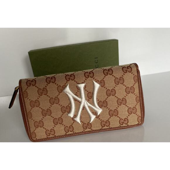 New Gucci GG NY Yankees Zip Around Fabric Wallet Beige Made in Italy - Picture 11 of 12